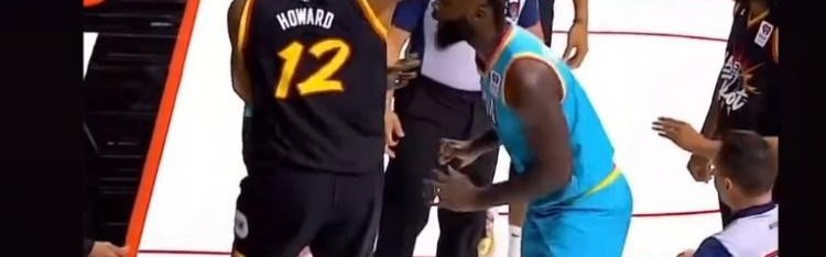 素材来了！！霍华德和史蒂芬森上演抱摔冲突 奥尼尔转发