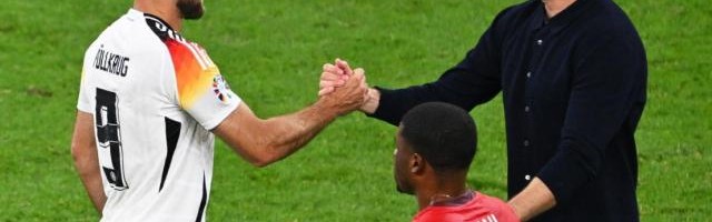 星空体育官网下载入口-纳帅：很高兴拥有优秀替补 克罗斯：对球队表现满意