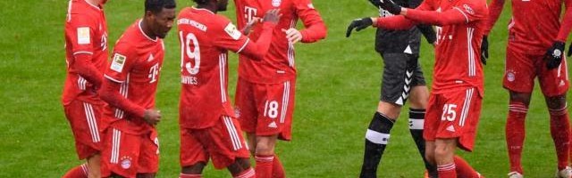 星空体育中国-拜仁挤牙膏式险胜缓解小危机，领先4分才是最重要