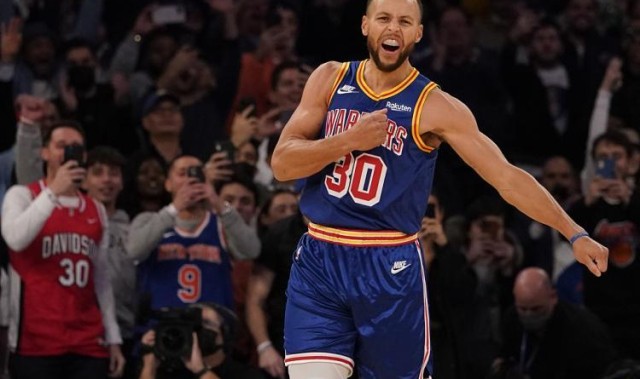 星空体育官网-路威：库里应被列入GOAT的讨论之中 像乔丹&amp;amp;科比&amp;amp;詹姆斯&amp;amp;鲨鱼一样