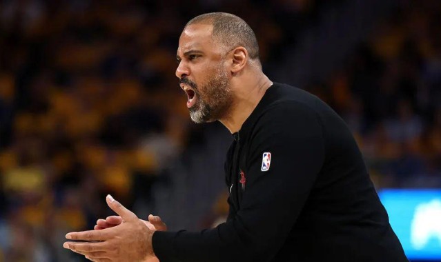 强如詹杜库都没有的成就，牛逼！风雪压我三四年，加盟太阳避避寒！