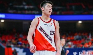 星空体育官网-直播吧：上海与崔晓龙签下3年常规合同