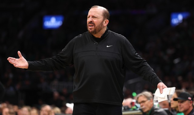 🎤锡伯杜谈如何减少哈特活球失误：要保持简单，有空位出现就传给他