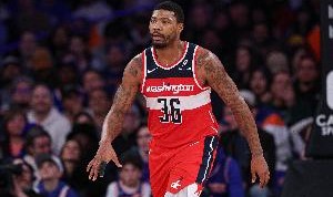 加强防守？湖人与多队探讨了塞布尔&amp;道苏姆&amp;斯玛特的交易可能性