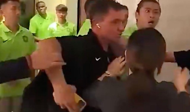 star sports下载-国安0-6后怒怼球迷！董事长开会反思 媒体人：想起一个愚蠢的球员