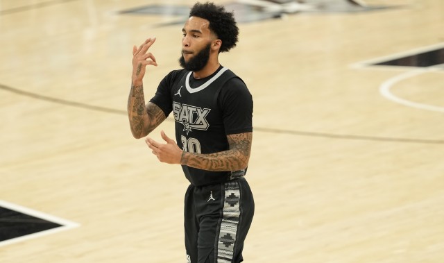 星空体育中国-空砍27分！尚帕尼：我们要找出能创造出空位的方法